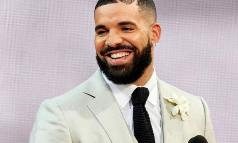 Drake : son album est certifié disque de platine en moins de deux moins ...